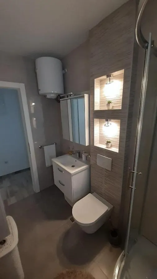 Apartmani Lucija Povljana Chorvatsko