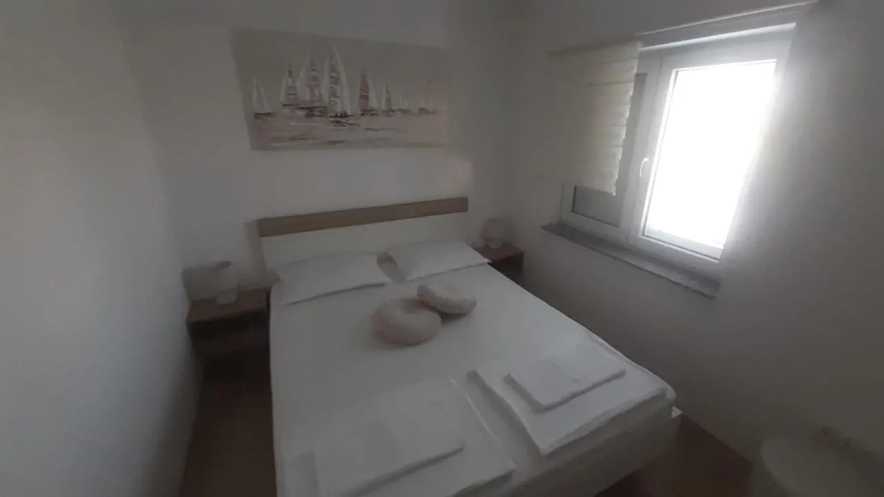 Apartment Apartmani Lucija Povljana