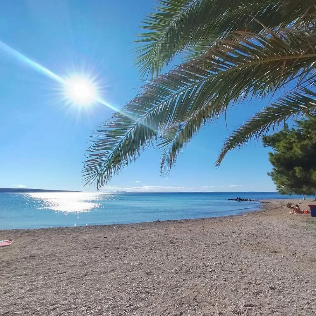 Apartmani Lucija Povljana Croatia