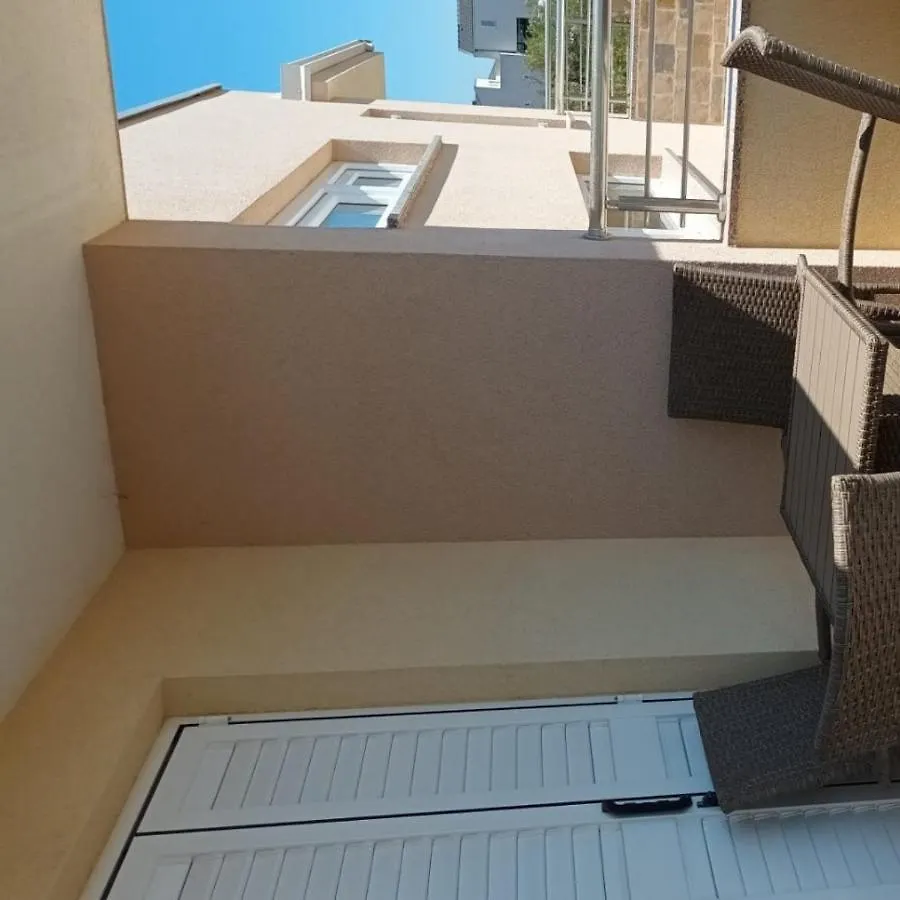 Apartmani Lucija Povljana