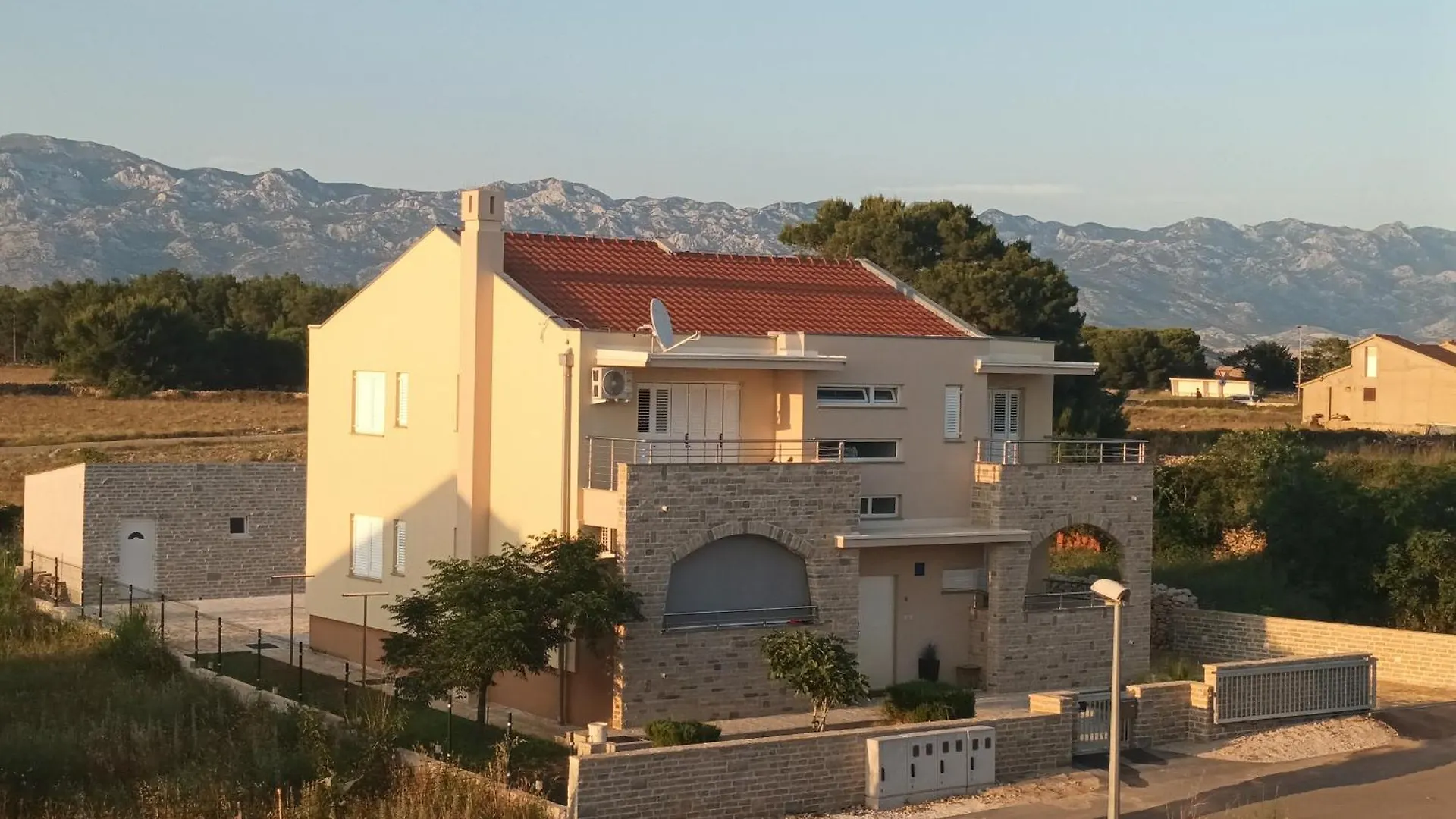 Apartmani Lucija Povljana Chorvatsko
